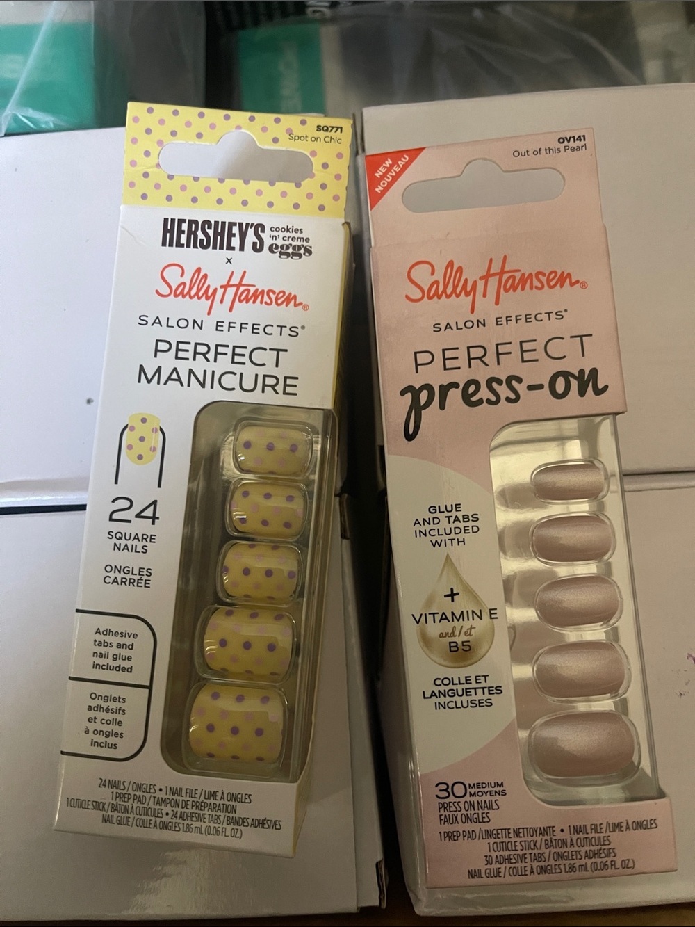 Sally Hansen Salon Effects Perfect Press-On Nails - Yellow Polka Dot & Nude